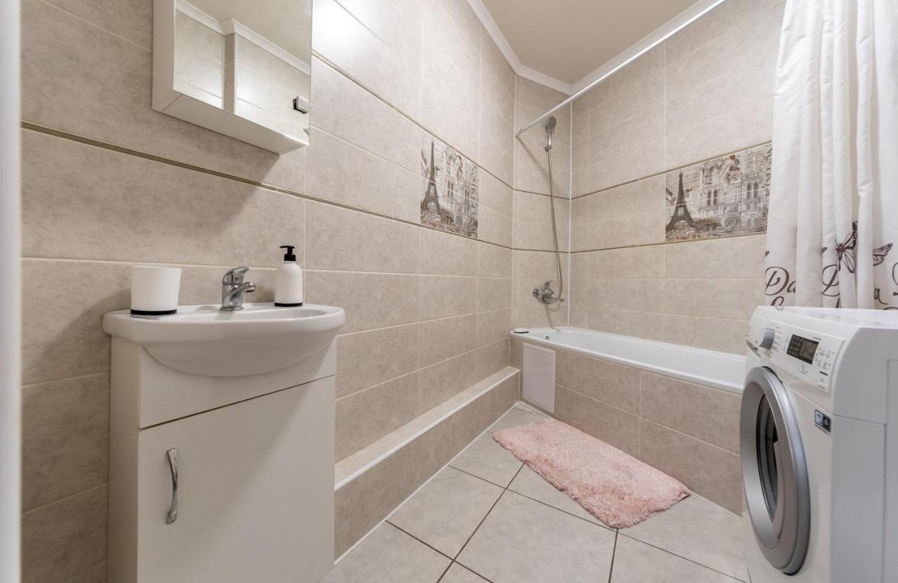 Apartament Осокорки Русовой 3 Kijów Zewnętrze zdjęcie